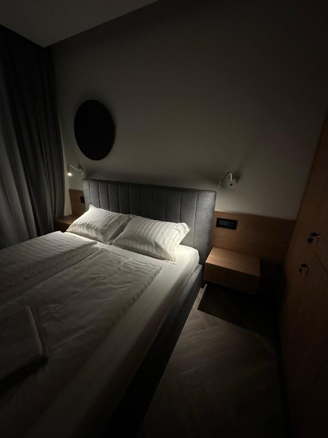 Luxury By The Lake Ap 28 Sibiu Luaran gambar