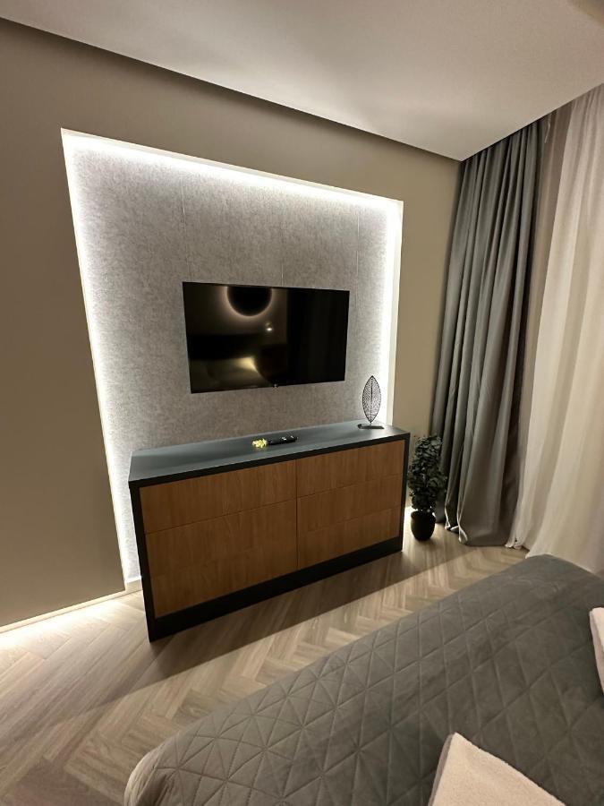 Luxury By The Lake Ap 28 Sibiu Luaran gambar