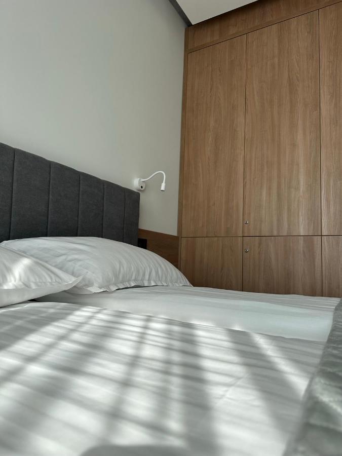 Luxury By The Lake Ap 28 Sibiu Luaran gambar